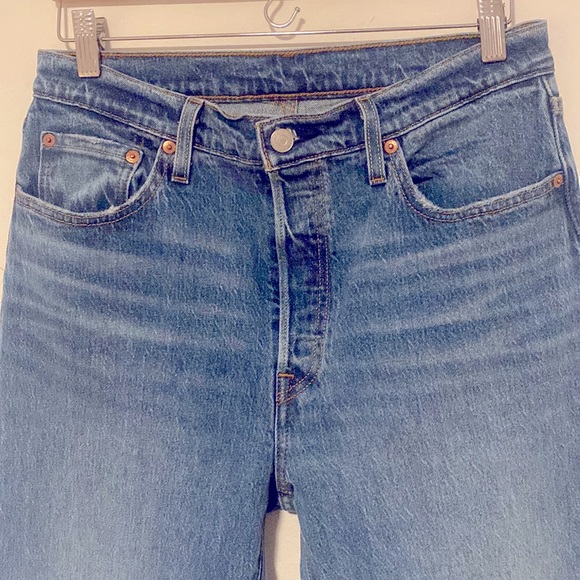 Levi’s 501 •W29 L30• Button Fly •Rib Cage Jean• New/Never Worn - Picture 2 of 8